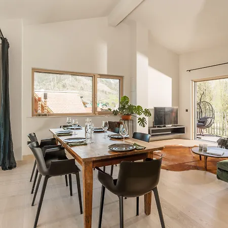 Fischer Design Апартаменти